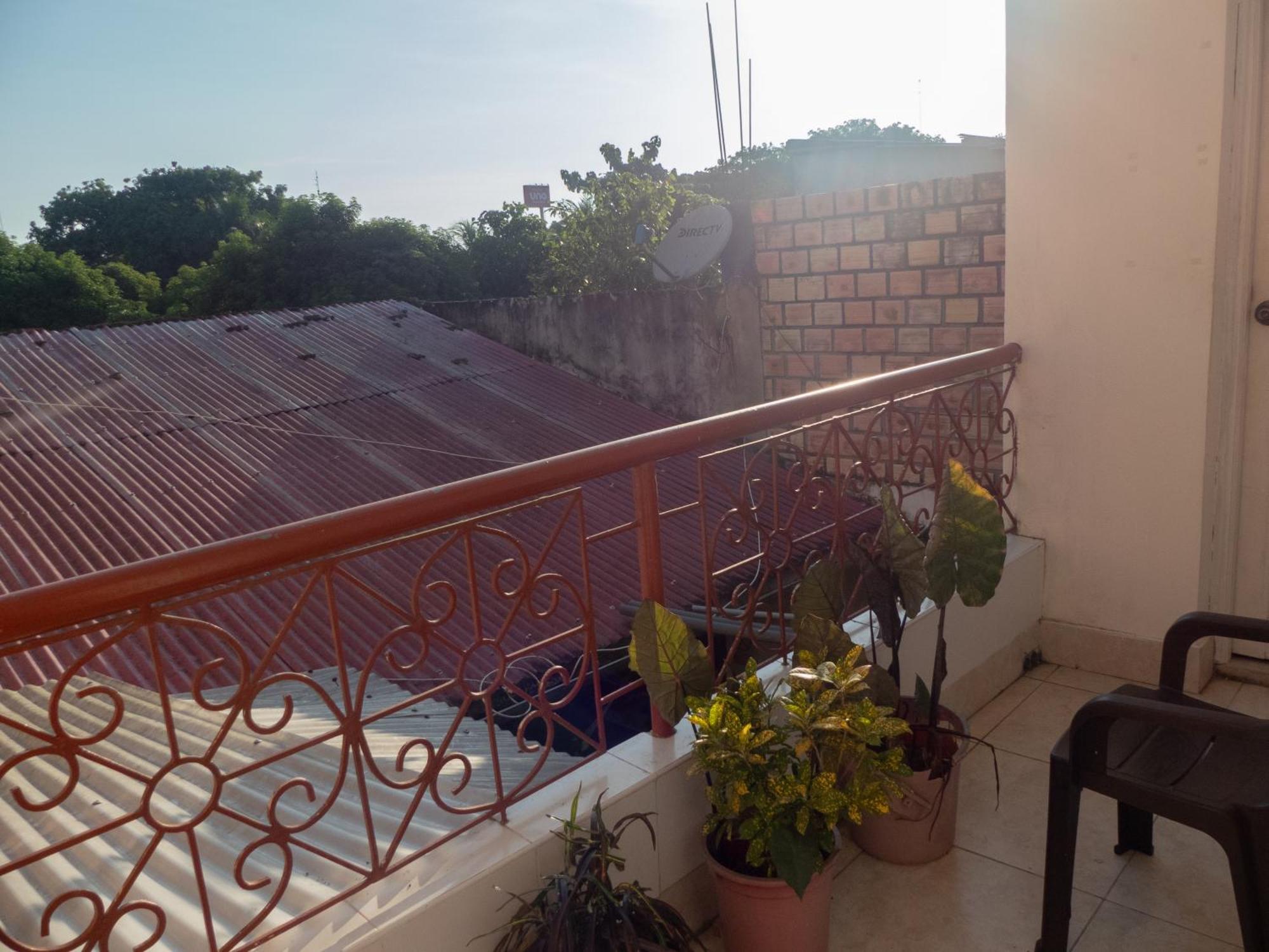 Moicca Youth Hostel Iquitos Exterior photo